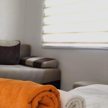 Apartmani Sarovic تجينتيستيه المظهر الخارجي الصورة